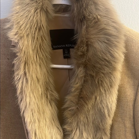 BANNA REPUBLIC - Elegant Tan Faux Fur Trimmed Women's Jacket size 12 - Picture 3 of 9